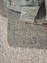 Carica l'immagine nel visualizzatore di Gallery, Levi's 506 Student vintage anni 80 Made in USA - W29 L30

