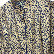 Carica l'immagine nel visualizzatore di Gallery, Camicia a fantasia in seta
