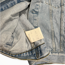 Carica l'immagine nel visualizzatore di Gallery, Levi’s tucker lavaggio chiaro
