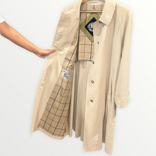 Carica l'immagine nel visualizzatore di Gallery, Trench Burberry
