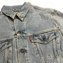 Carica l'immagine nel visualizzatore di Gallery, Levi’s tucker lavaggio medio chiaro
