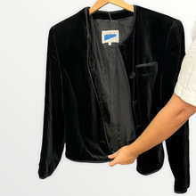 Carica l'immagine nel visualizzatore di Gallery, Blazer in velluto nero
