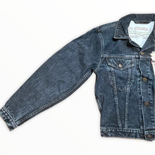 Carica l'immagine nel visualizzatore di Gallery, Giacca jeans Levi’s modello 71165 scura
