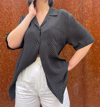 Carica l'immagine nel visualizzatore di Gallery, Camicia in seta
