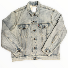 Carica l'immagine nel visualizzatore di Gallery, Levi’s tucker lavaggio chiaro
