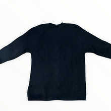 Carica l'immagine nel visualizzatore di Gallery, Maglione nero in misto lana di agnello
