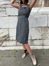 Carica l'immagine nel visualizzatore di Gallery, Vestito a fiori
